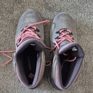 Columbia Women's Gray and Pink Boots, 10W